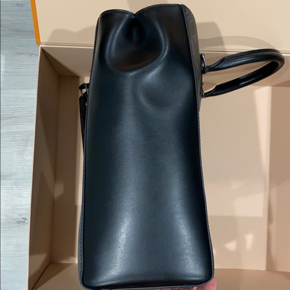 Louis Vuitton Monogram Eclipse and Leather Grand Sac - Picture 9 of 10